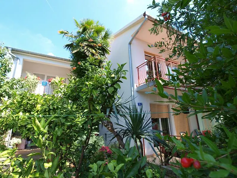 Apartments Roza 712 Medulin