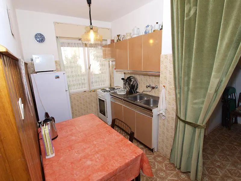 Apartments Roza 712
