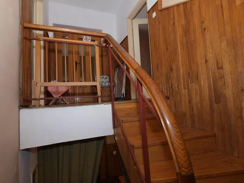 Apartments Roza 712